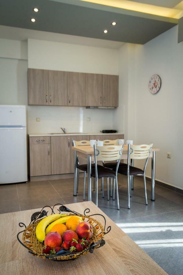 Studios & Apartments Elisabeta ลิเมนาเรีย ภายนอก รูปภาพ