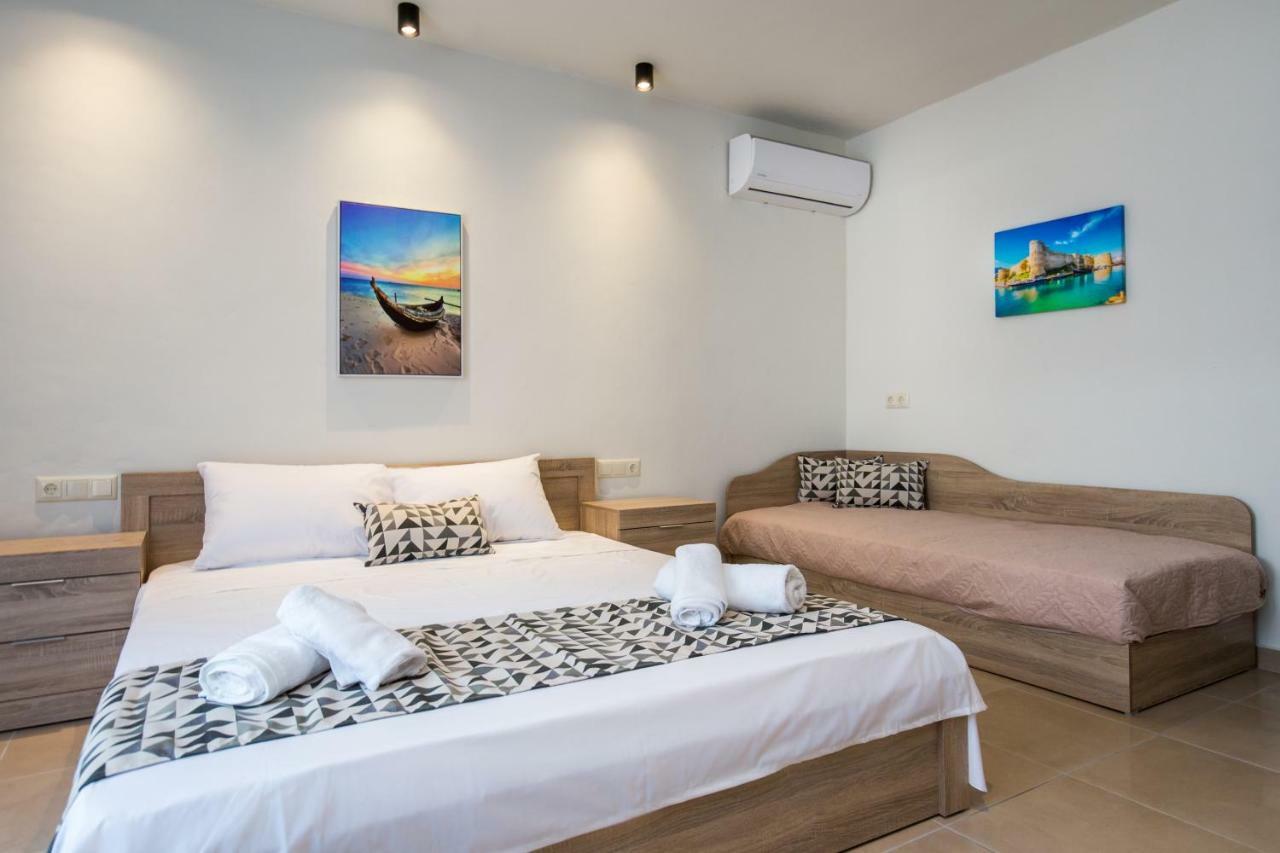Studios & Apartments Elisabeta ลิเมนาเรีย ภายนอก รูปภาพ