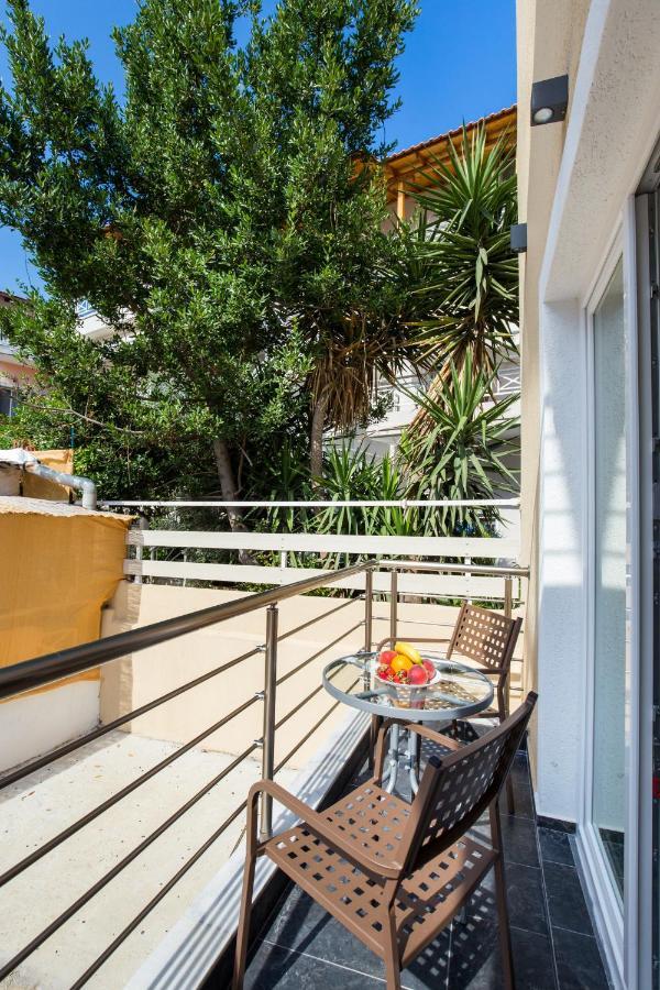 Studios & Apartments Elisabeta ลิเมนาเรีย ภายนอก รูปภาพ